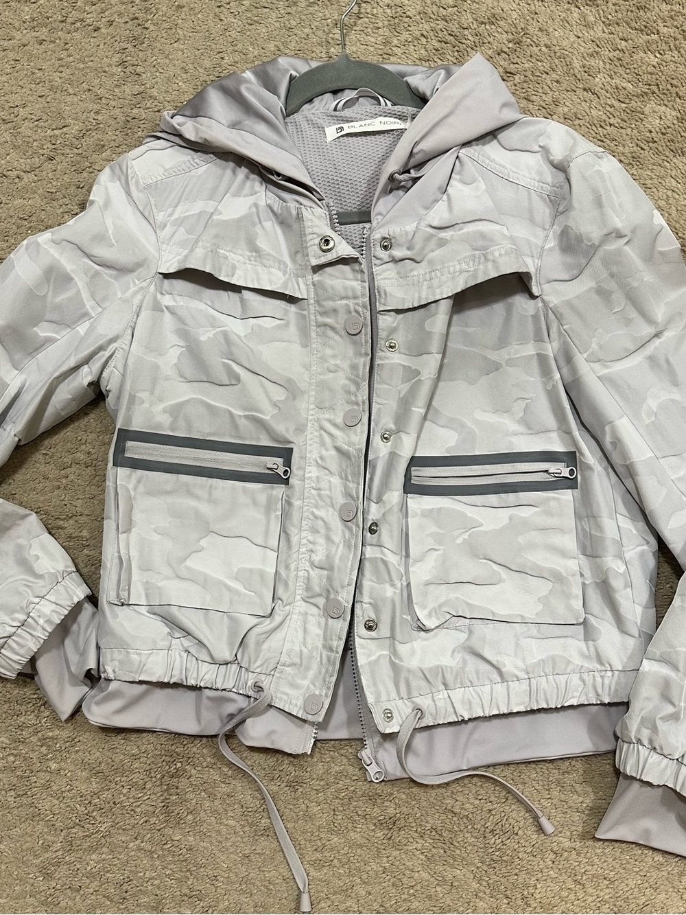NWOT BLANC NOIR Camouflage Jacket M